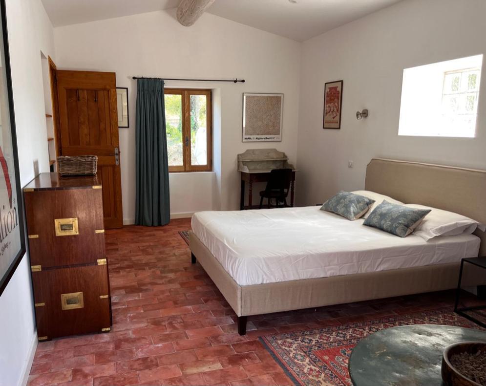Bergerie Bed and Breakfast Montjustin Buitenkant foto